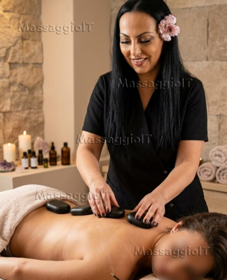 Massaggiatrice Caserta Massaggiatrice Olistica professionista specializzata in tecniche di massaggio
