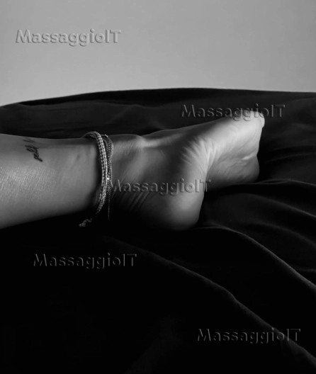 Massaggiatrice Massa-Carrara Massaggiatrice italiana🇨🇮Massaggi Tantra fetish