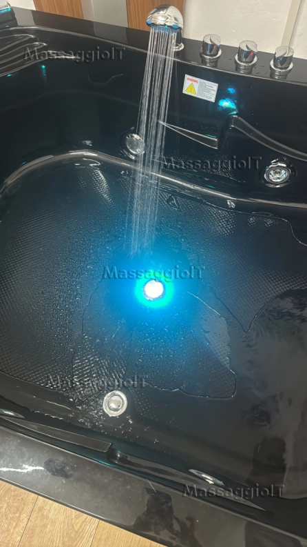 Massaggiatrice Massa-Carrara Massaggiatrice italiana🇨🇮Massaggi Tantra fetish