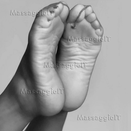 Massaggiatrice Torino SIGNORA ITALIANA DI BELLA PRESENZA CON LA CLASSE E LA FEMMINILITA' D'UN TEMPO E LA TRASGRESSIONE DI OGGI...