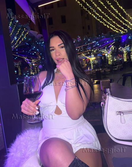 Massaggiatrice Rimini ALESSIA MASSAGGIATRICE TANTRA CORPO SU CORPO
