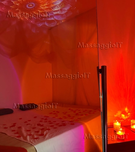 Massaggiatrice Padova Sensuali massaggi Tantra a 4 Mani
