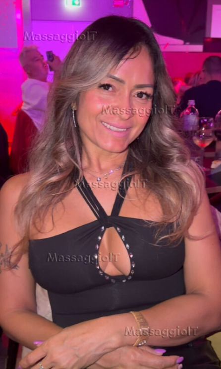 Massaggiatrice Milano Grande offerta MASSAGGIO PIÙ FANGO SOLO A 40 per 50 min
