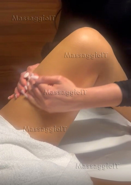 Massaggiatrice Milano Grande offerta MASSAGGIO PIÙ FANGO SOLO A 40 per 50 min
