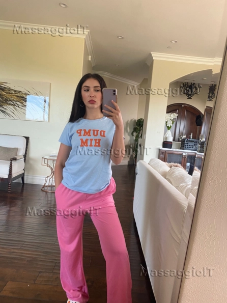 Massaggiatrice Pavia Mi chiamo Laura, sono elegante e discreta. Garantisco professionalità, rispetto e assoluta riservatezza.