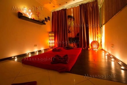 Massaggiatrice Brescia MASSAGGI E RELAX DESENZANO DEL GARDA