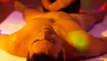 Massaggiatrice Torino VERI MASSAGGI PROFESSIONALI ESEGUITI SOLO SUL LETTINO CON CURA E PASSIONE DA MANI ESPERTE (LEGGI BENE)