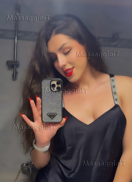 Foto 1 Isabella Massaggiatrice a Napoli