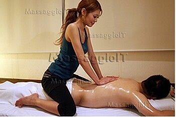 Centro massaggi Bologna NUOVA BELLA RAGAZZA ORIENTALE.Massaggi...